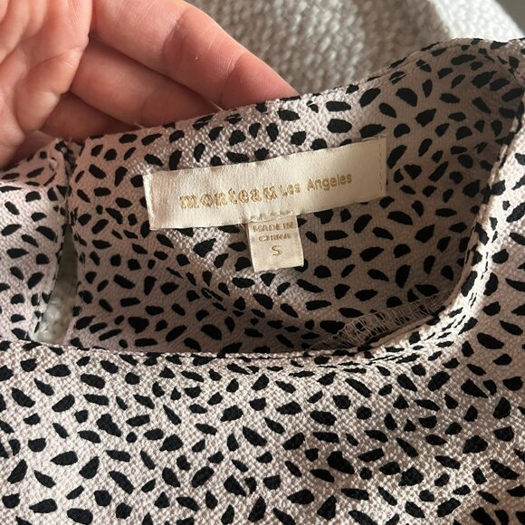 Short ruffle sleeved dotted top - Picture 4 of 4